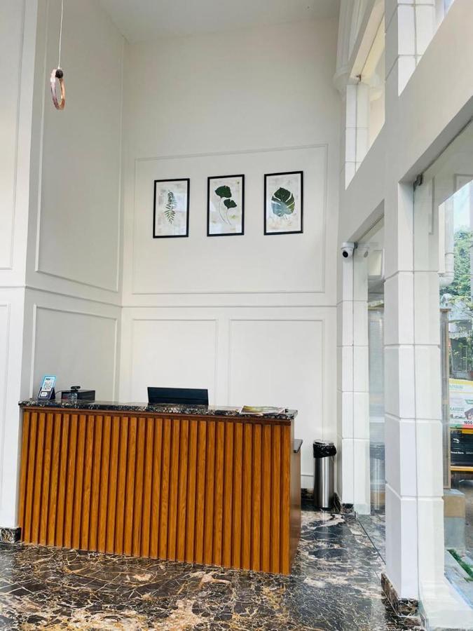 Hotel Emora Tree 迈索尔 外观 照片