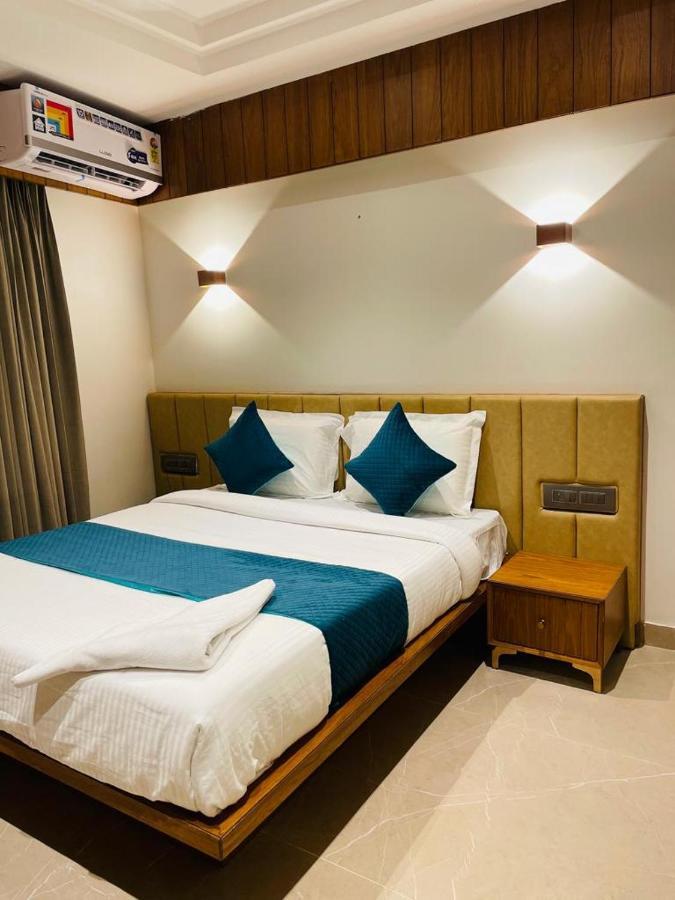 Hotel Emora Tree 迈索尔 外观 照片