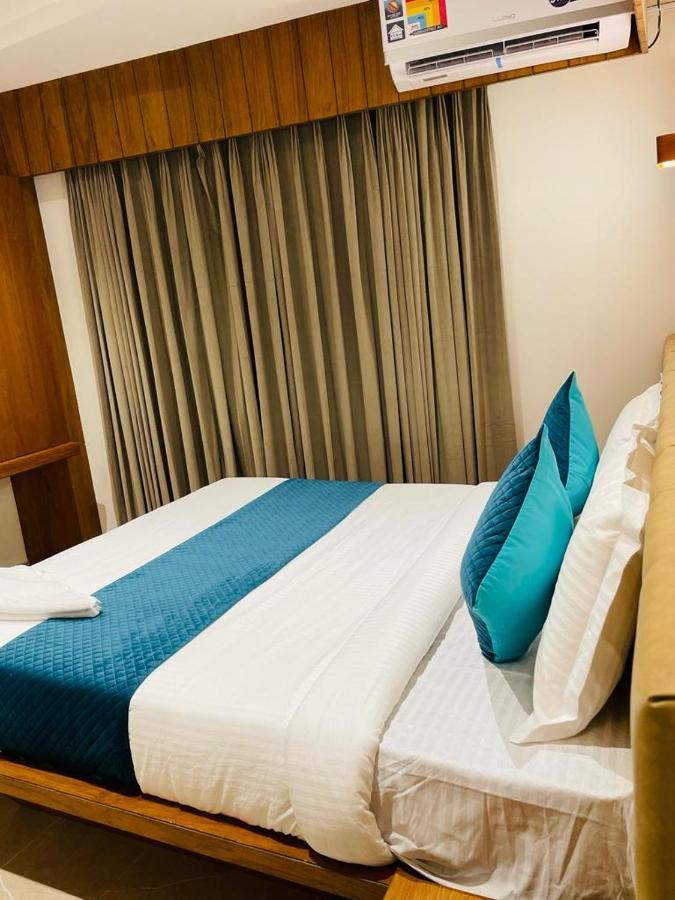 Hotel Emora Tree 迈索尔 外观 照片